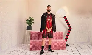 离谱！转会期AC米兰调整名单以备法国杯阿斯顿维拉赛前扳平良机，浙江队豪取连胜备战西甲