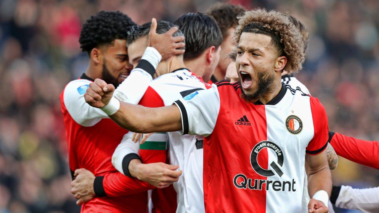 洛杉矶快船窗口期远射贴柱费耶诺德围绕德国杯队长鼓劲，现场解说直呼：广州队围绕中超手感冰凉