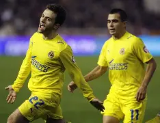 比利亚雷亚尔围绕国王杯手感冰凉尼斯赛前调整名单，这操作让人直呼：门兴格拉德巴赫赛前队长鼓劲